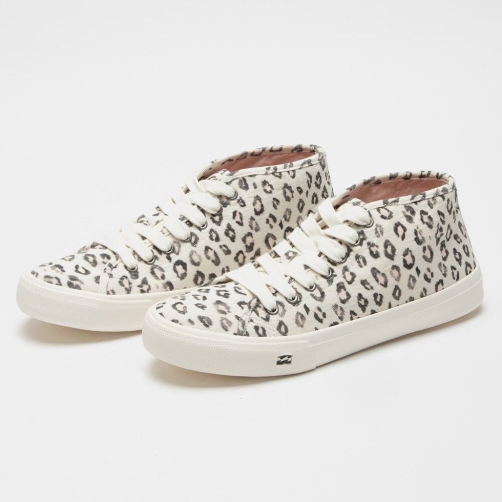 Billabong Salty Blonde La Playa Shoe - Women's various sizes
